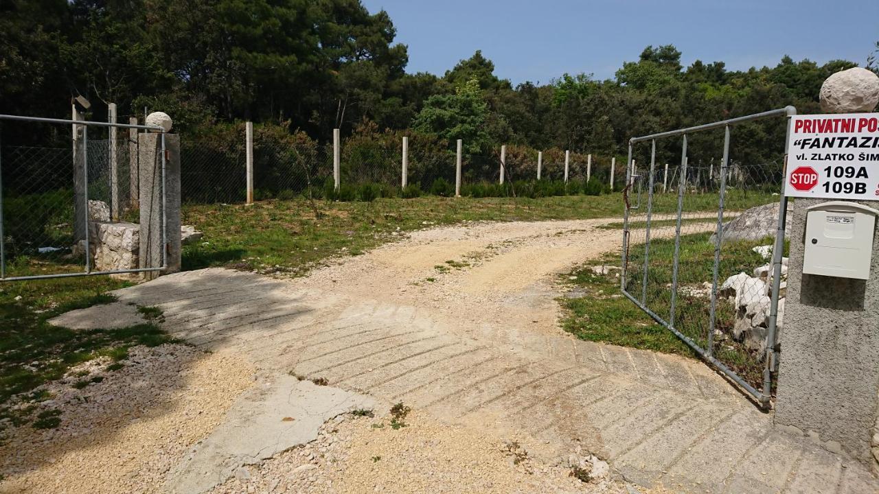 הוילה קמפור House Fantazija מראה חיצוני תמונה